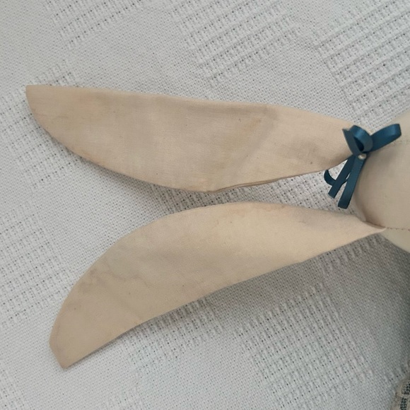 Primitive Sitting Bunny Doll Blue Calico Cottage Easter Decor - Picture 8 of 11